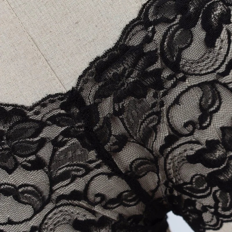 2pcs Sexy Mesh Lace Panties Women Strings Floral Transparent Thongs Low Waist Briefs Women Underwear Erotic Sexy Lingerie Female